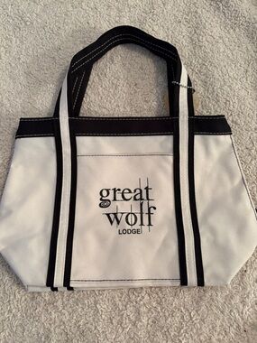 White & Black Canvas Tote Bag from Great Wolf Lodge. NWOT